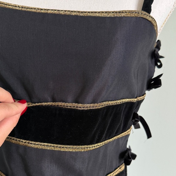 Late 1980s Gianni Versace Black and Gold Baroque Velvet Silk Corset Top Sz Large - Picture 4 of 15